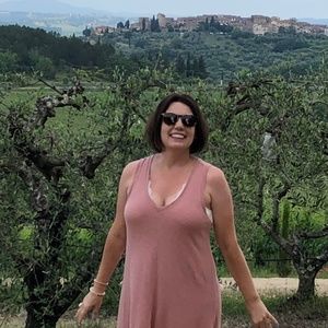 Meet your Posher, Jennifer